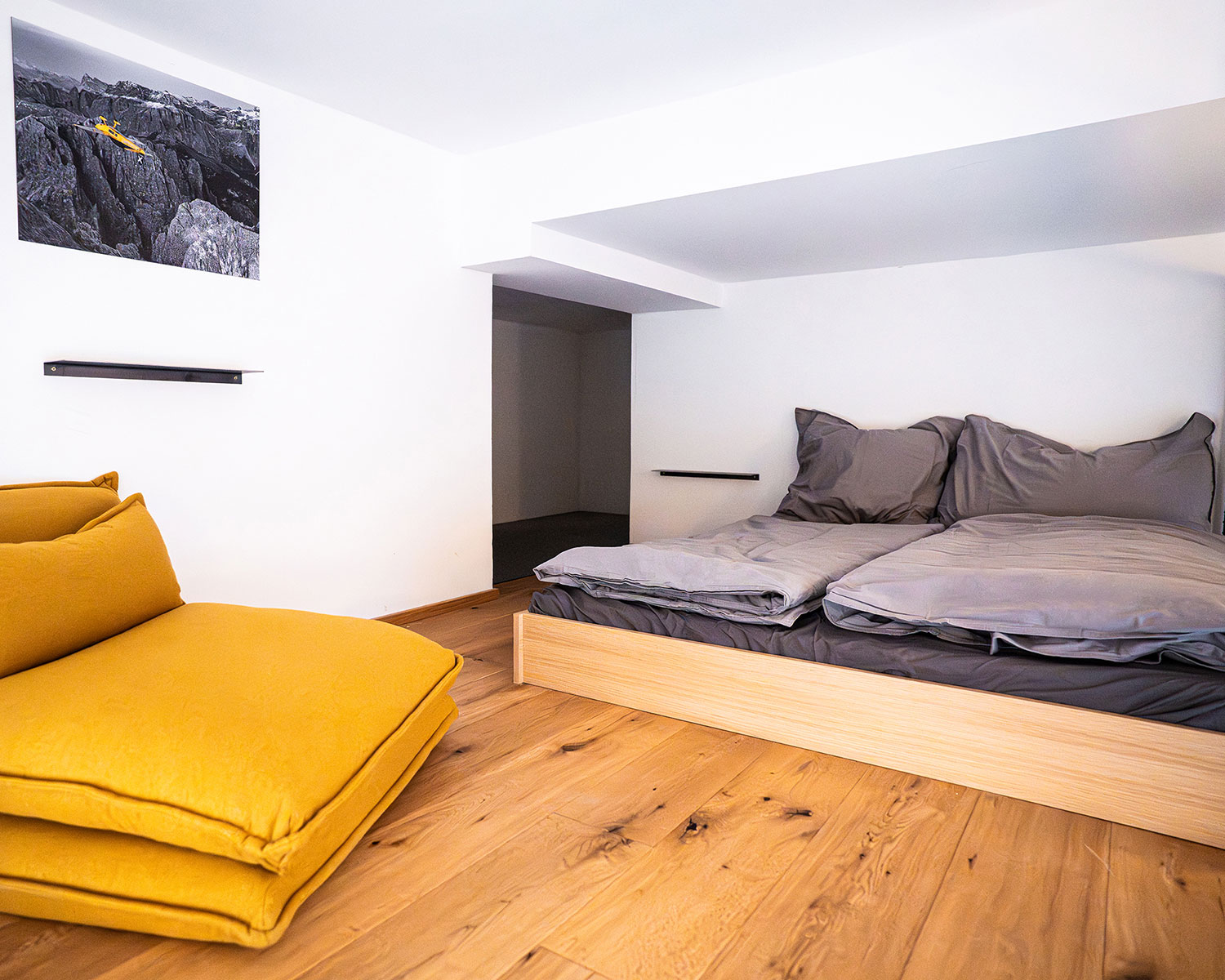 Apartment Innsbruck Emporenzugang und luftiges Volumen