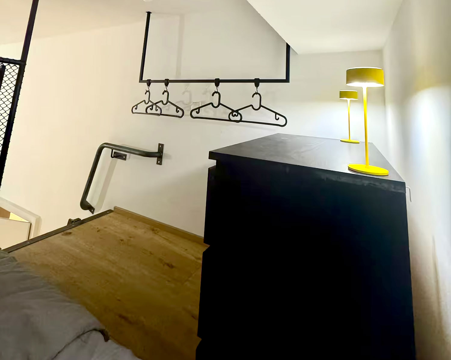 Loft-Apartment Innsbruck Treppe zur Schlafempore