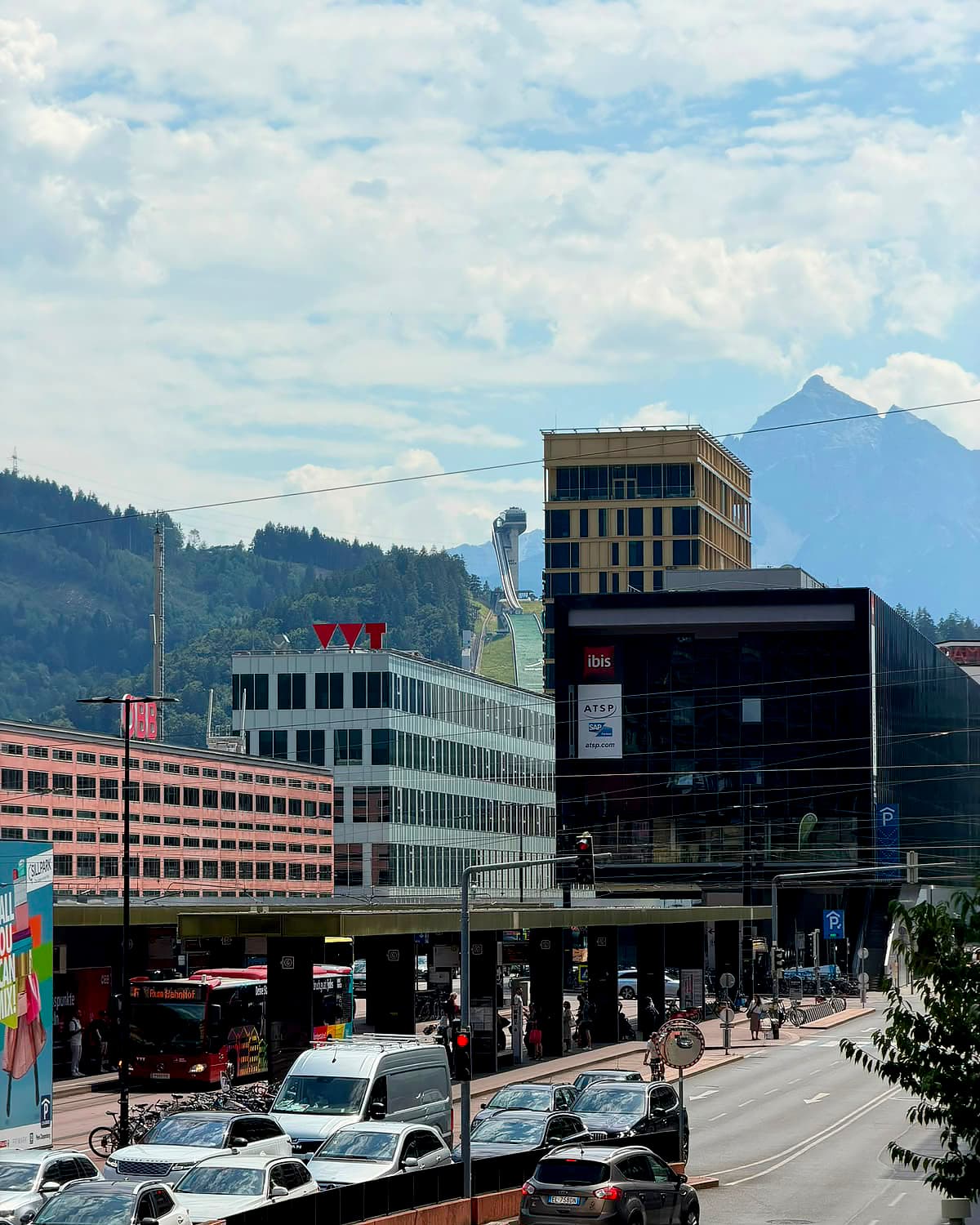 Hangar South loft apartment Innsbruck overview