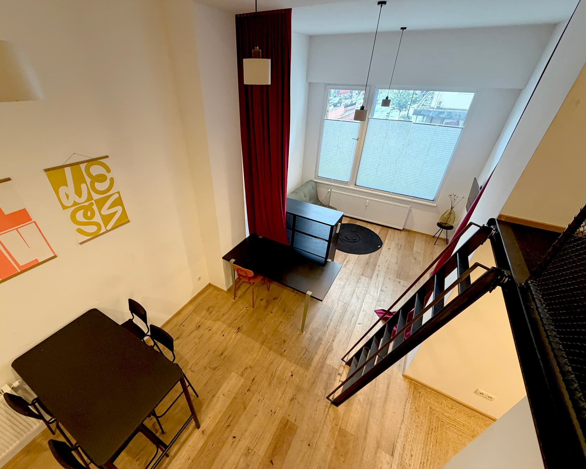 Hangar South furnished apartment Innsbruck bright interior